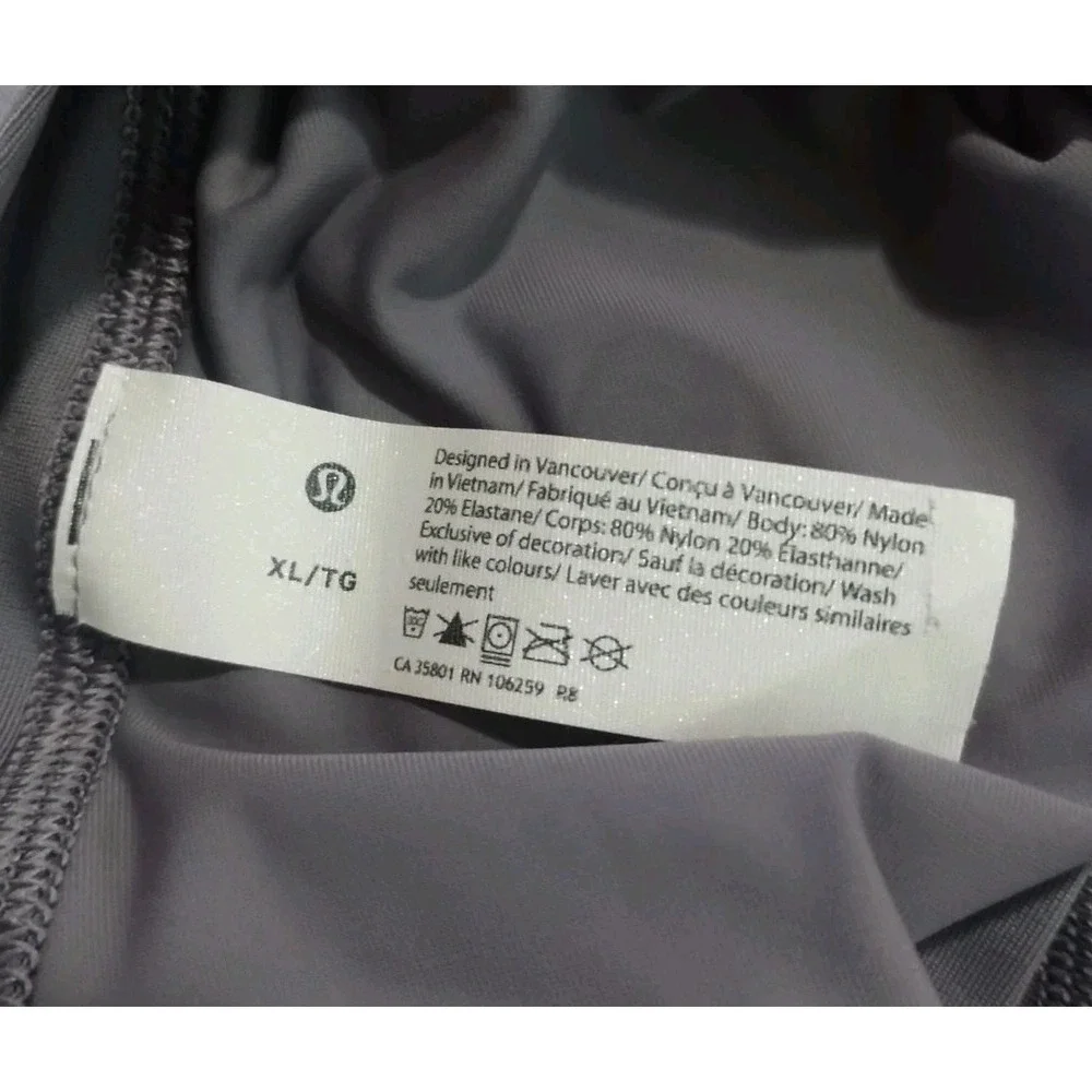 Lululemon Black‎ UV Protection Women's XL Long Sleeve Crew Neck Rash Guard Top - Picture 2 of 3